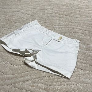 White Vineyard Vines shorts